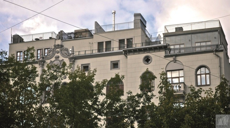 Надстройка мансарды