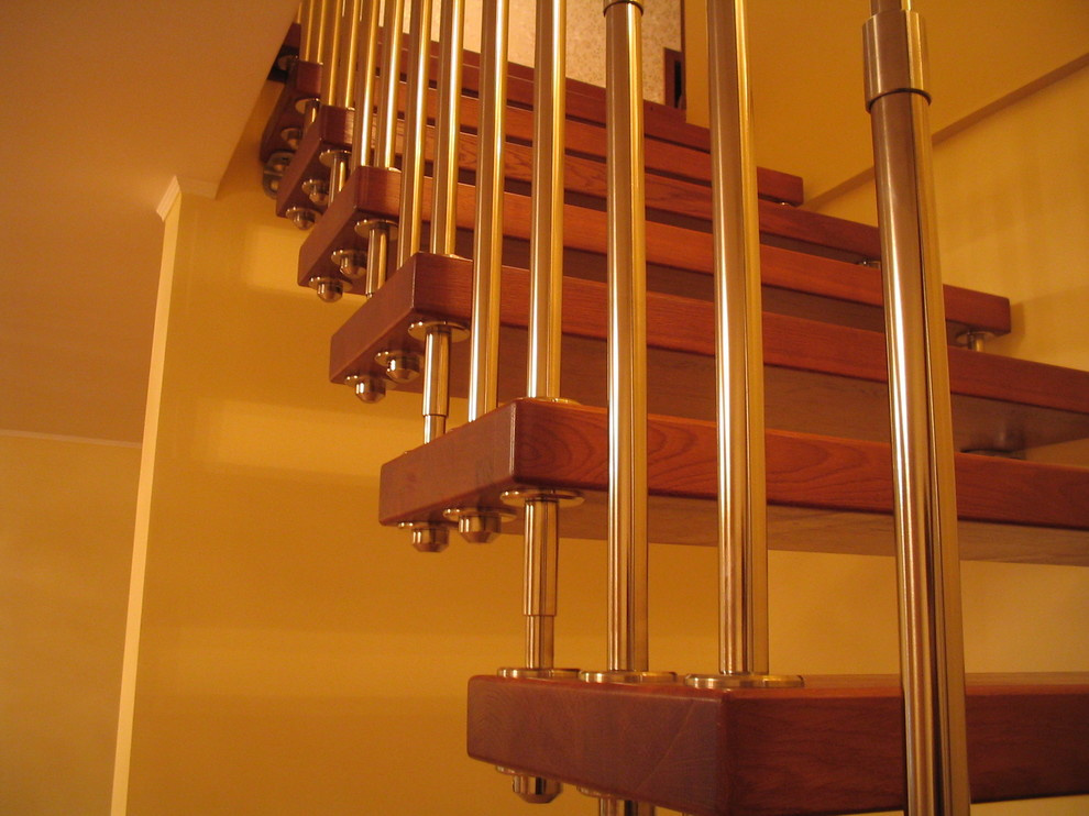 Лестницы на больцах