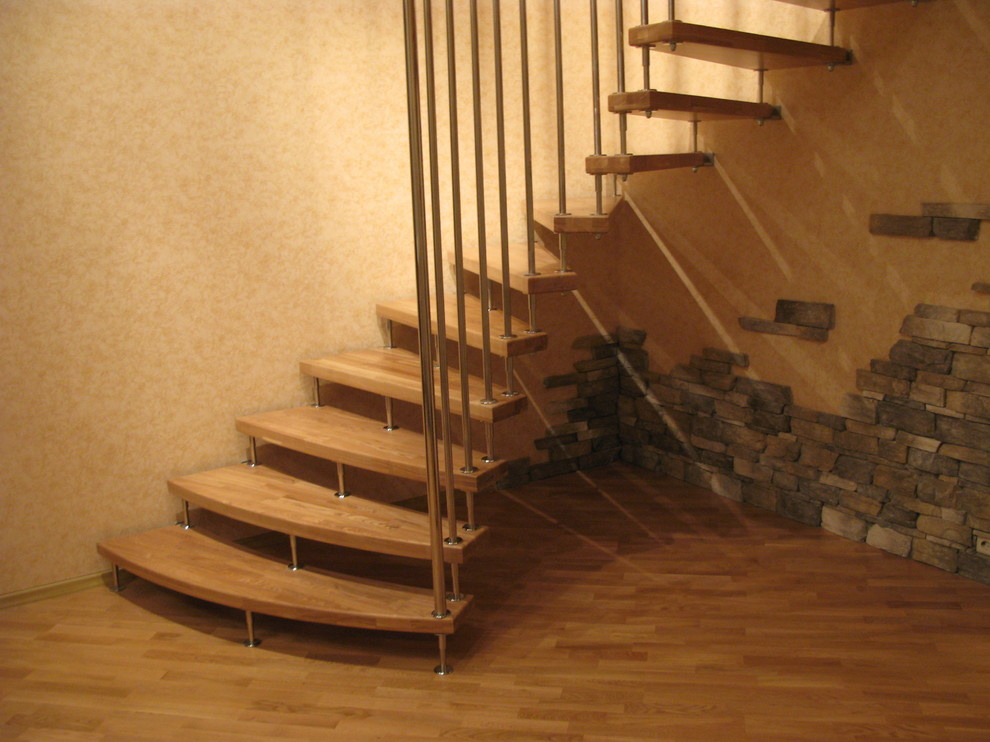 Лестницы на больцах