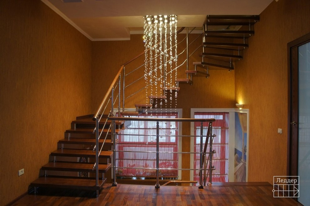 Лестницы на больцах