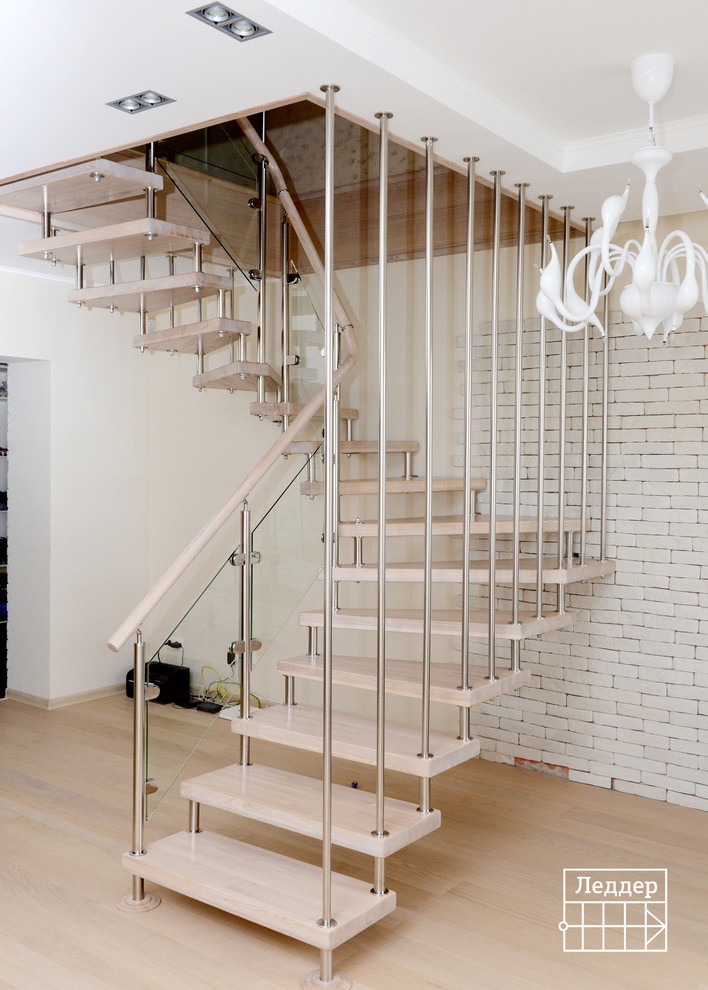 Лестницы на больцах