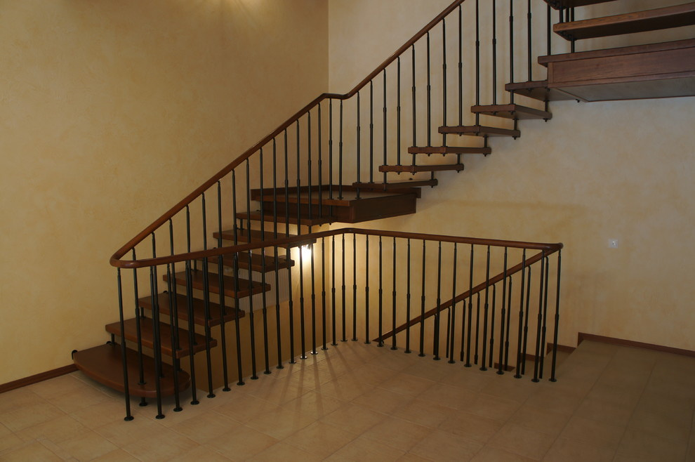 Лестницы на больцах