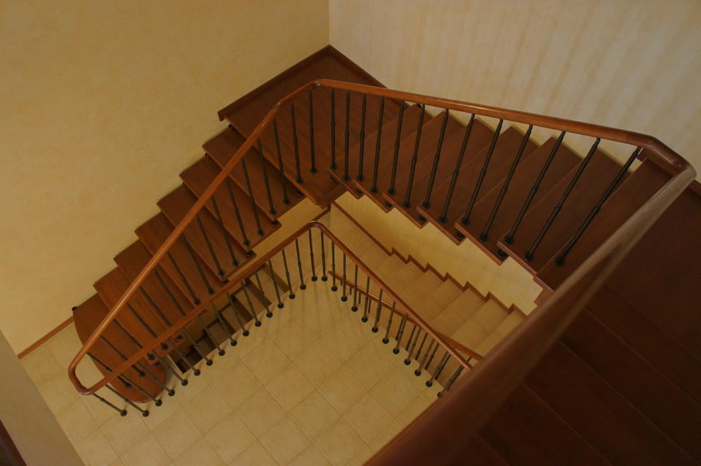 Лестницы на больцах