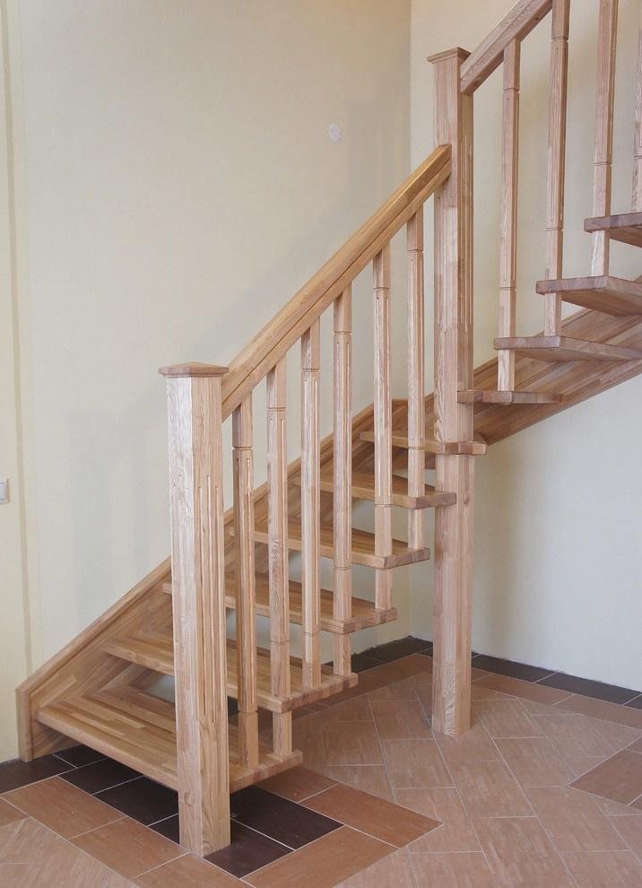 Лестницы на больцах