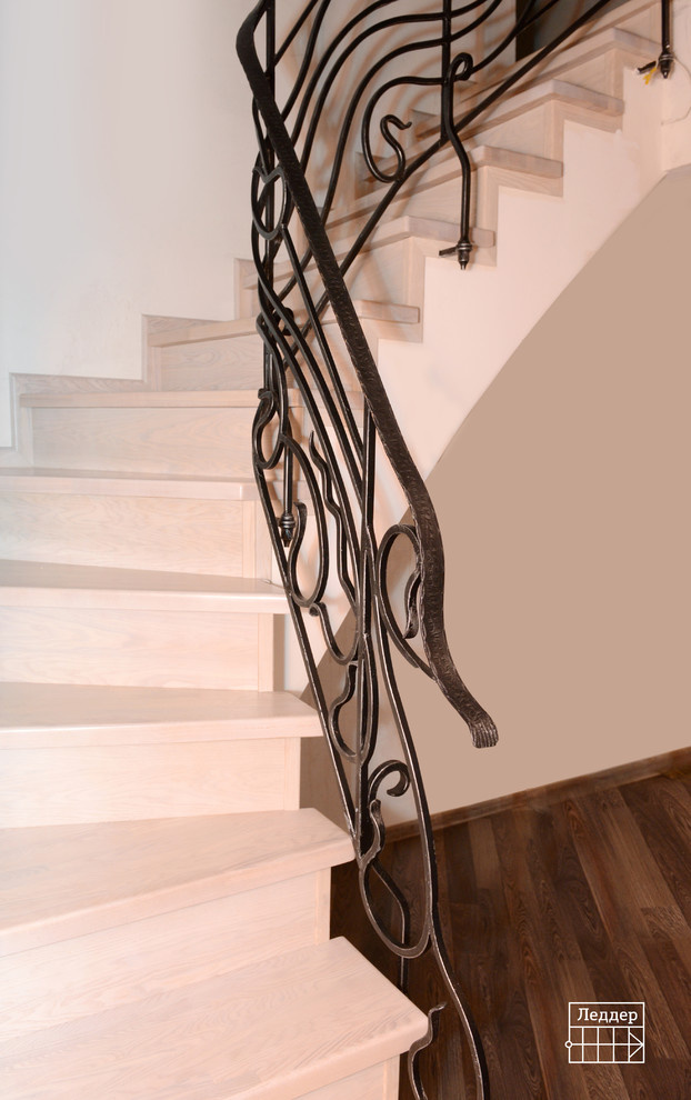 Лестницы на металлическом каркасе