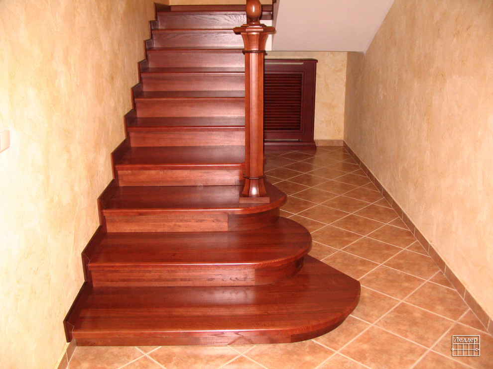 Лестницы на металлическом каркасе