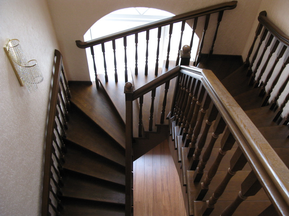 Лестницы на металлическом каркасе