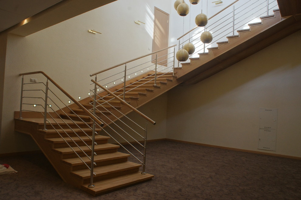 Лестницы на металлическом каркасе