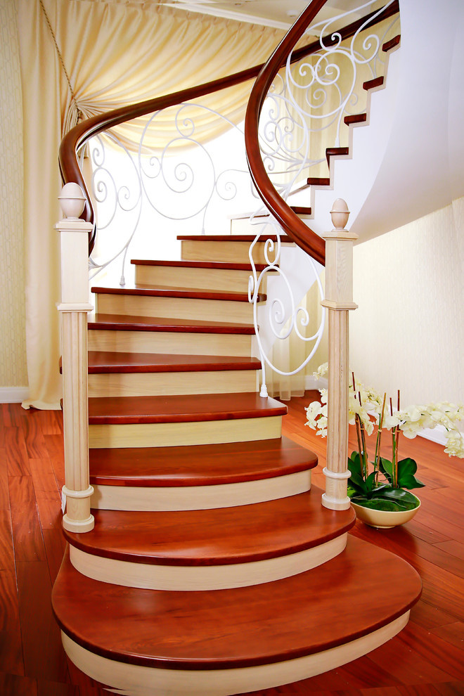 Лестницы на металлическом каркасе