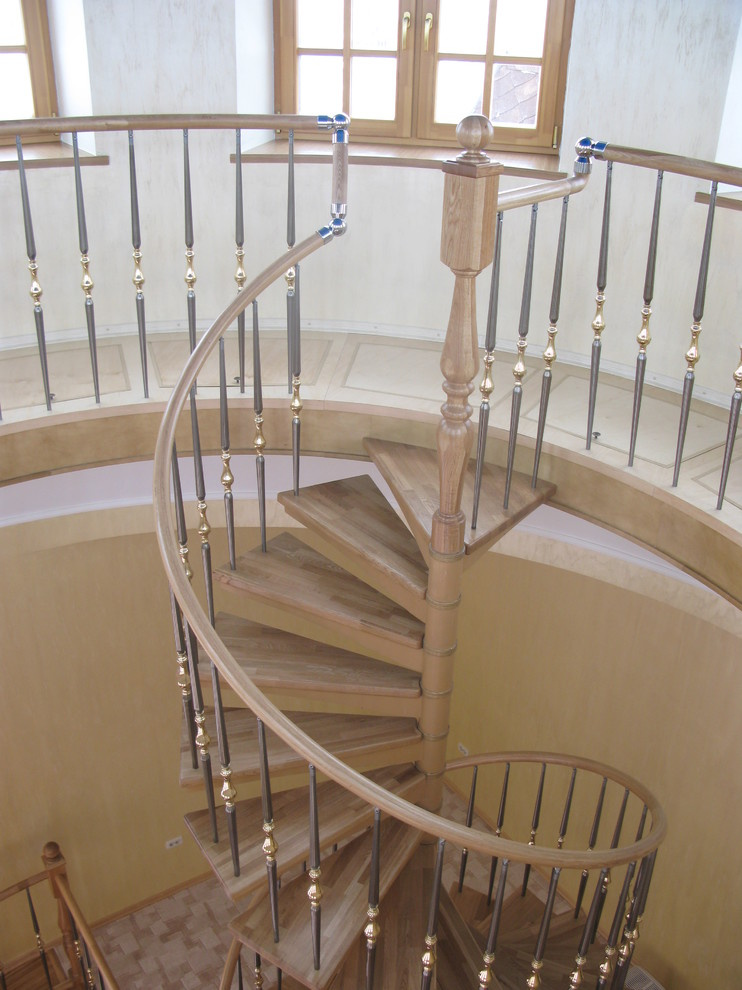 Обложка проекта: Лестницы на тетивах