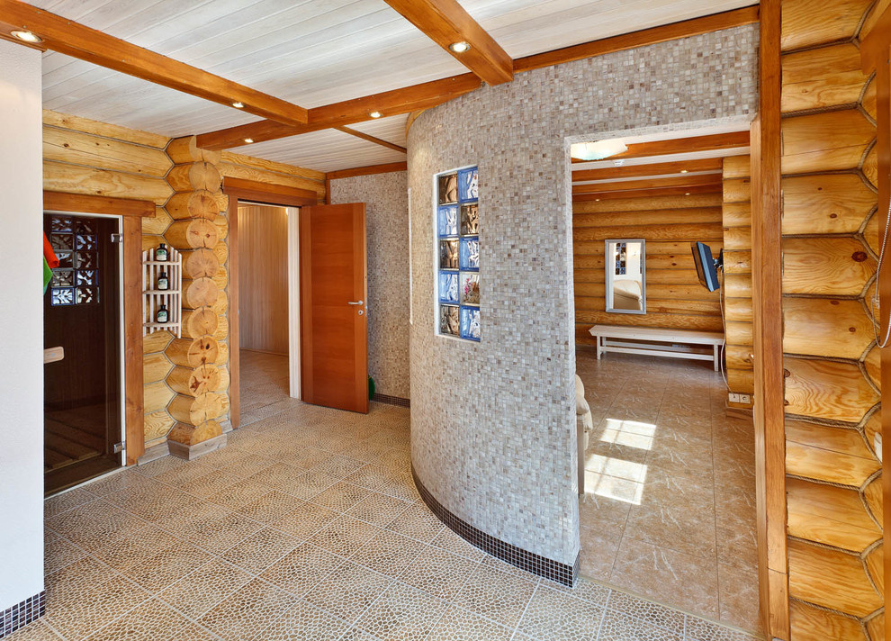 Дом из оцилиндрованного бревна, S=700 кв.м