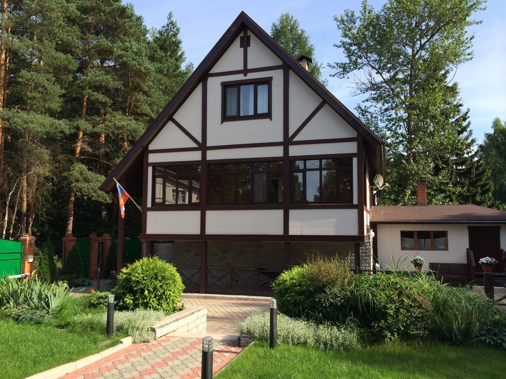 Tudor style garden