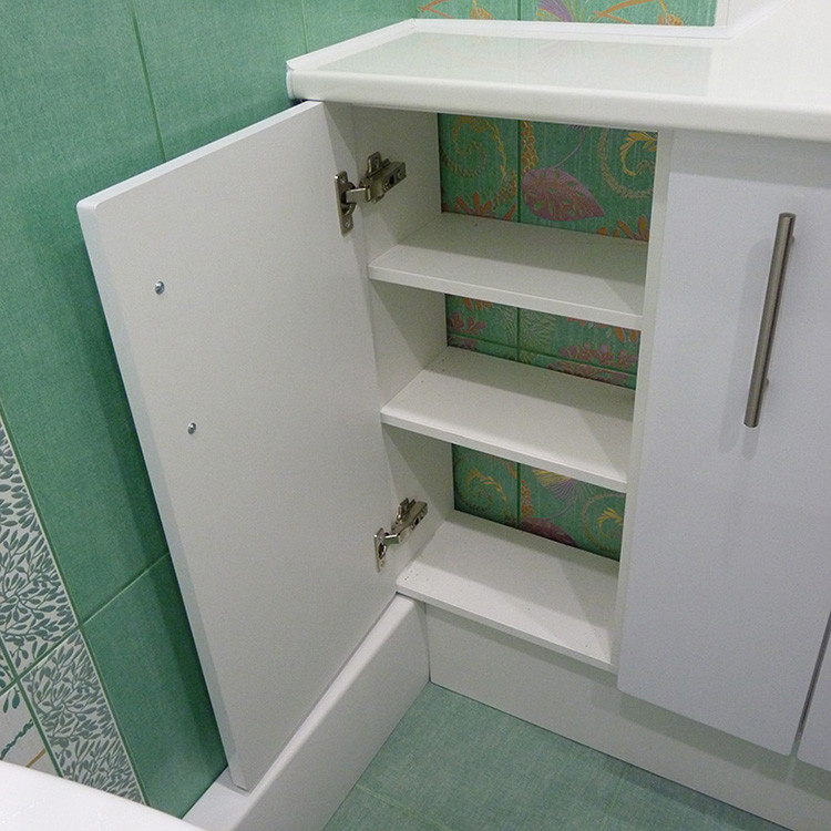 Шкафчик слева