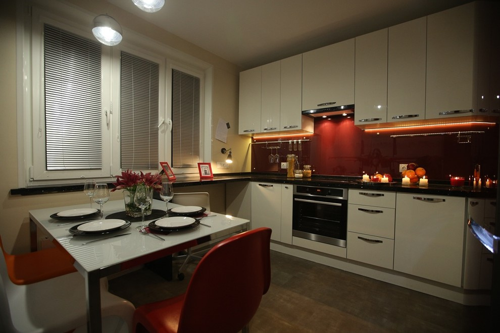 До и после: Самолет и море света на кухне 12 метров для выпускников МАИ