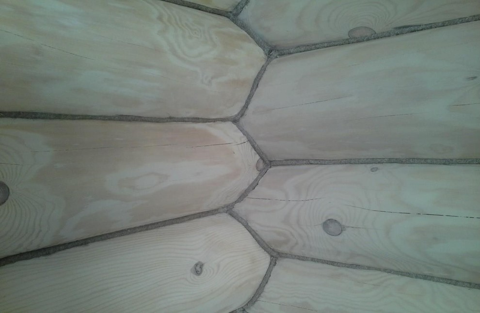 производим работы по шлифовке, покраске, конопатке срубов