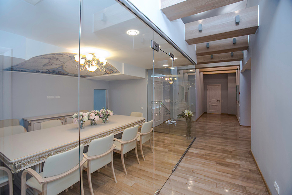 office   nationwide organization   "Women of Busness"