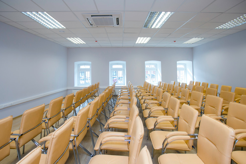 office   nationwide organization   "Women of Busness"