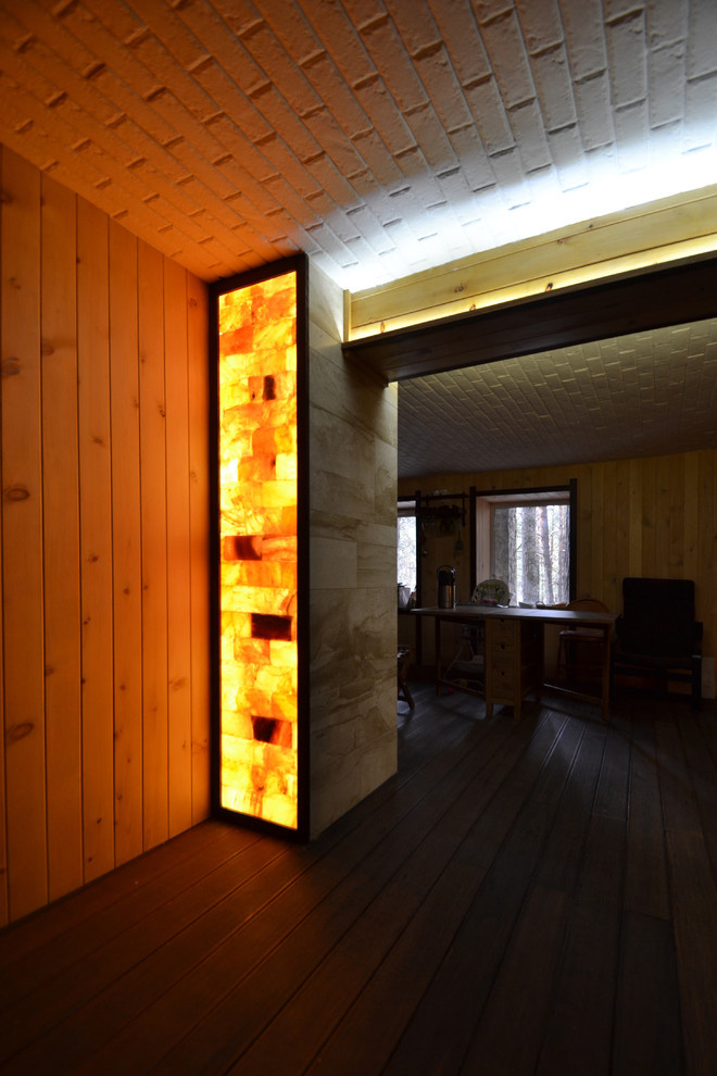 Светильник в бане из Гималайской соли.