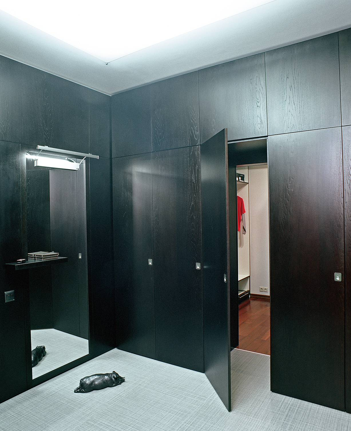 Роман с интригой