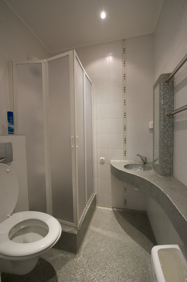 Туалет в палате. Плитка и мозаика.