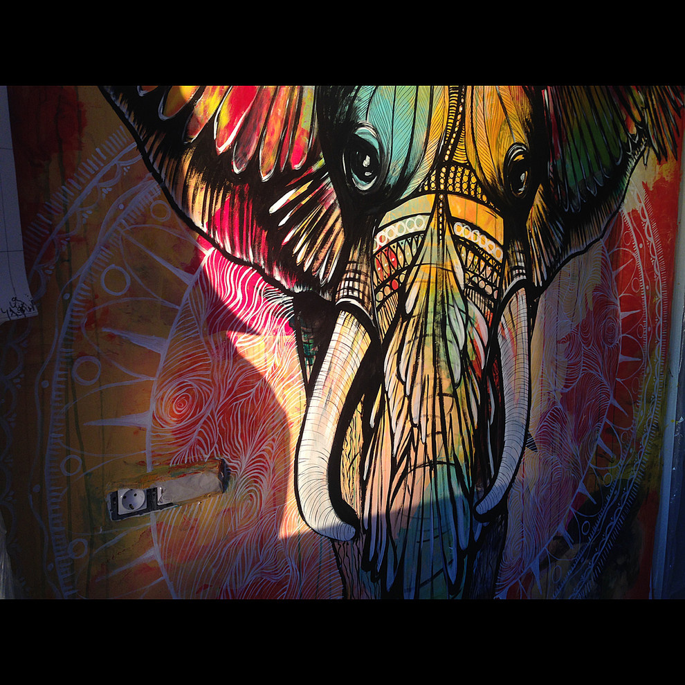 WALLPAINTING: magic elephant