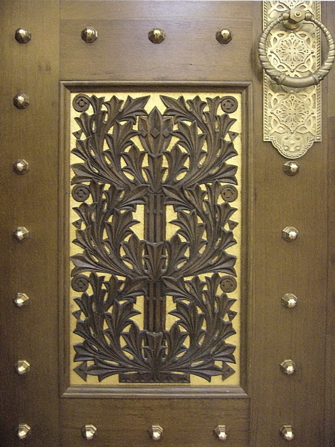 Двери Кронштадского Морского собора. Реконструированная резьба.