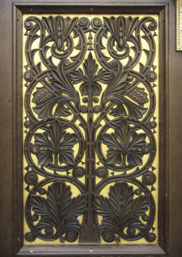 Двери Кронштадского Морского собора. Реконструированная резьба.