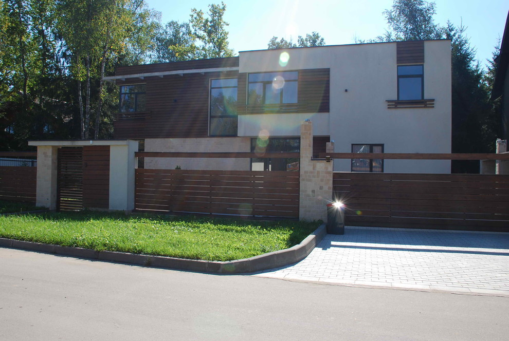 Жилой дом на Новорижском ш.