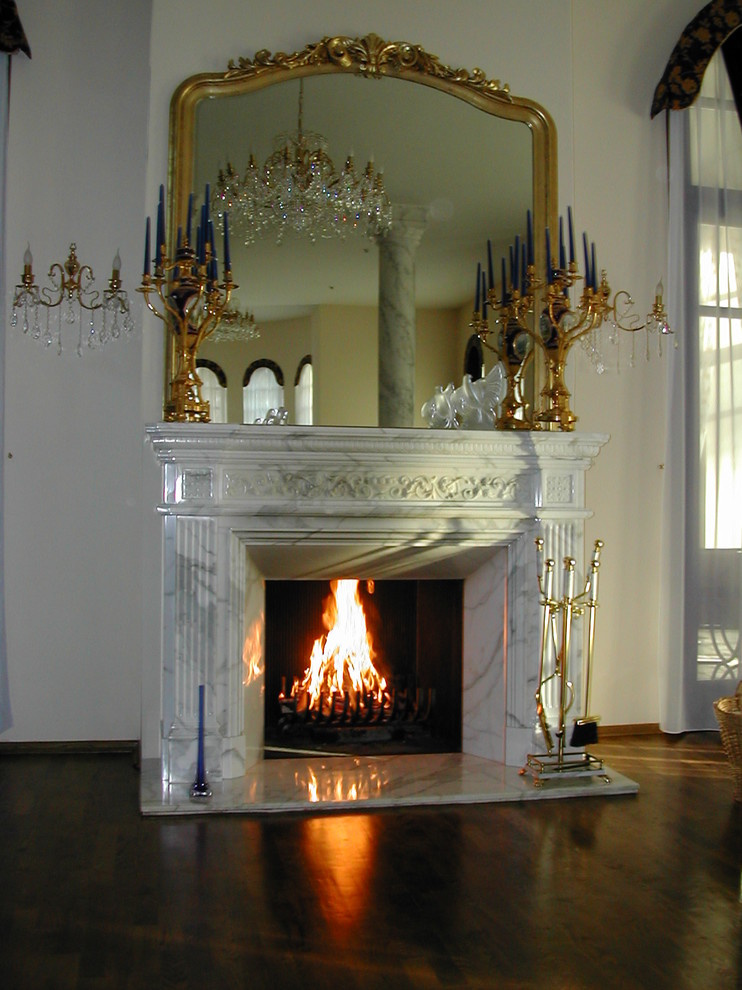 Мраморный камин