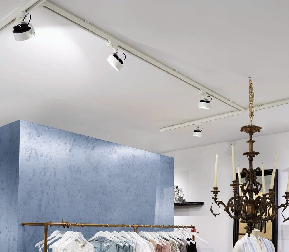 Обложка проекта: KALU - поворотные потолочные светильники.