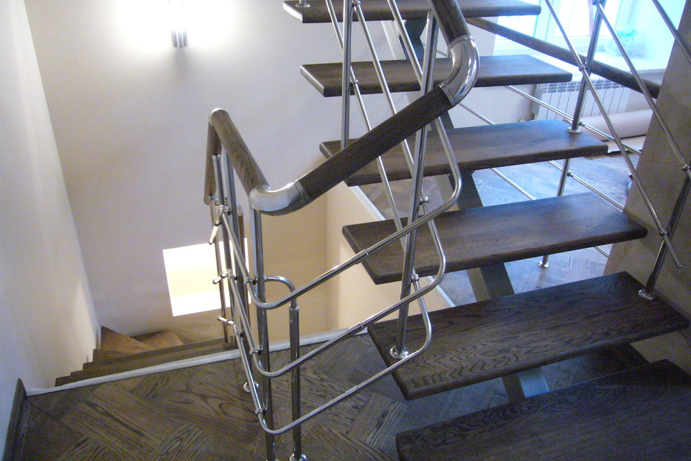 Лестница "Аврора" с перилами из нержавеющей стали
