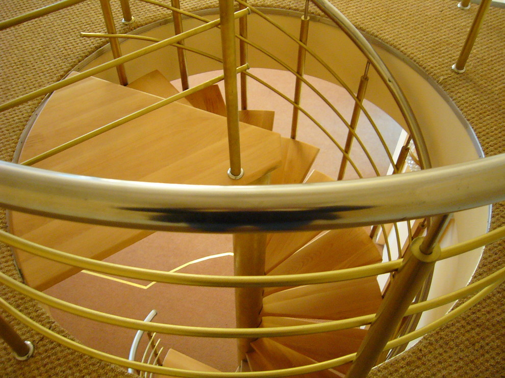 Обложка проекта: Лестница винтовая