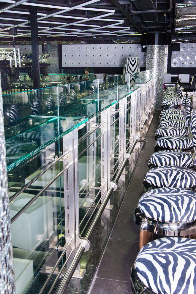 Обложка проекта: интерьер клуба