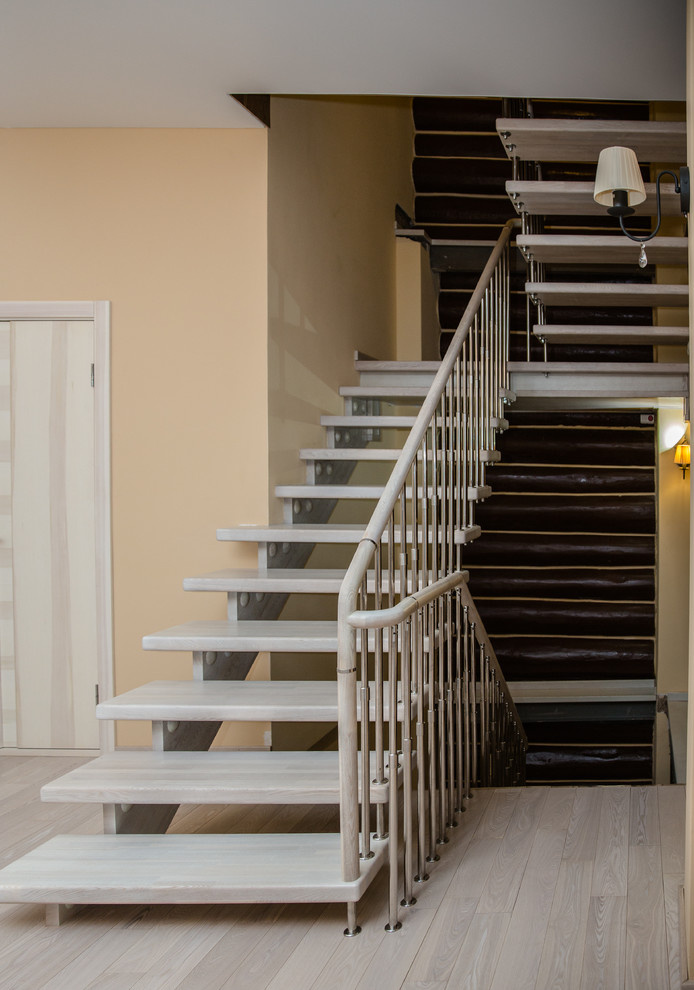 Лестницы на больцах