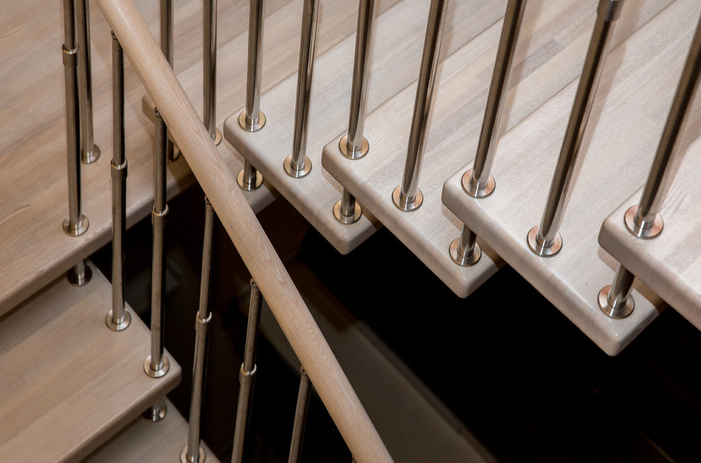 Лестницы на больцах