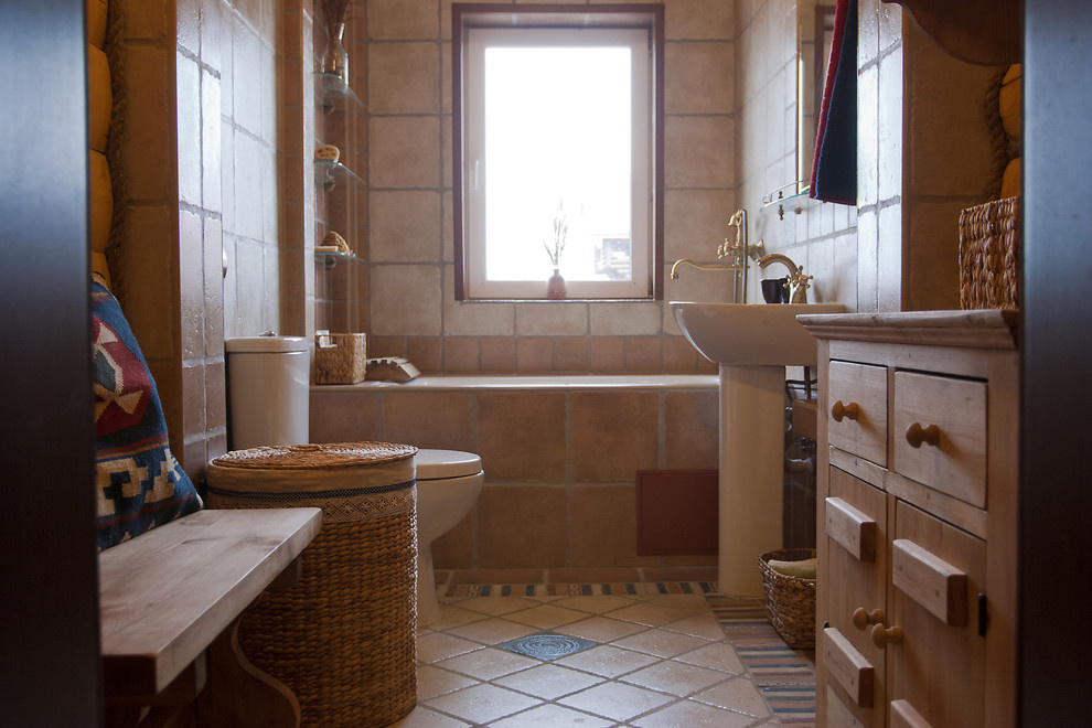 bathroom, shachebol house