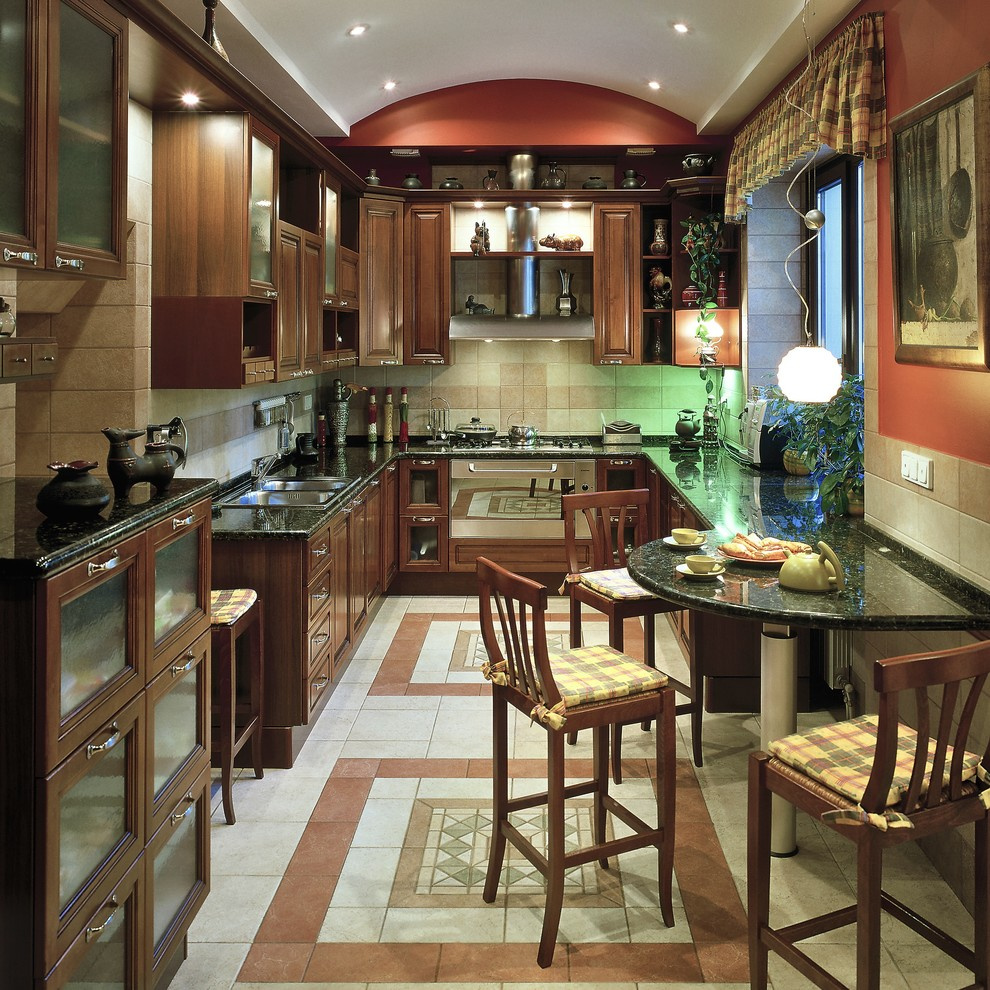 Дом с якорем.