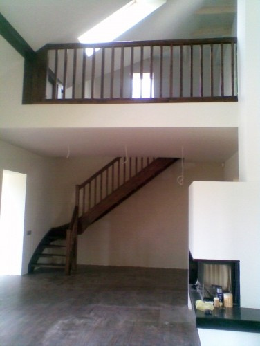 Обложка проекта: Лестница на мансардный этаж