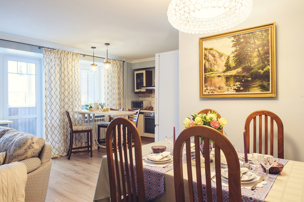 Туман недвижим голубой