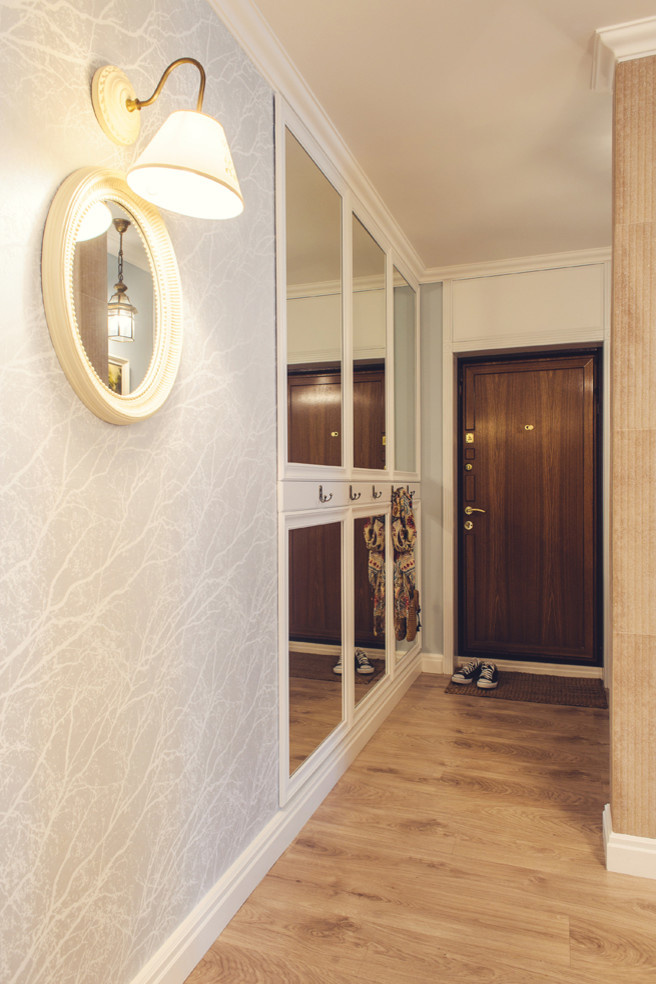 Туман недвижим голубой