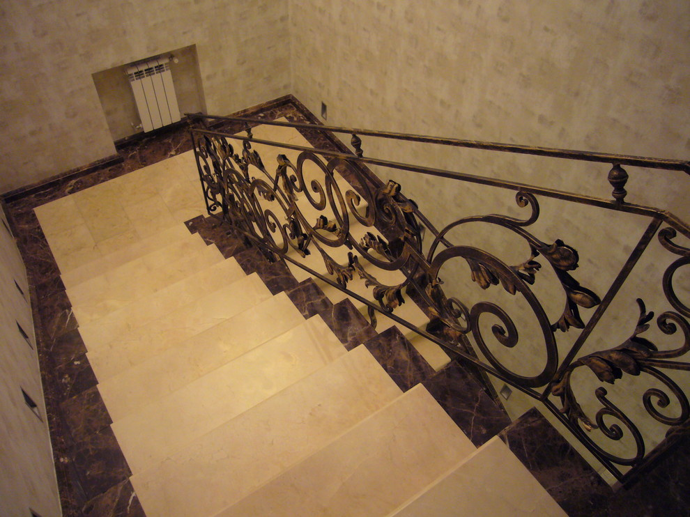 Обложка проекта: Лестница из мрамора