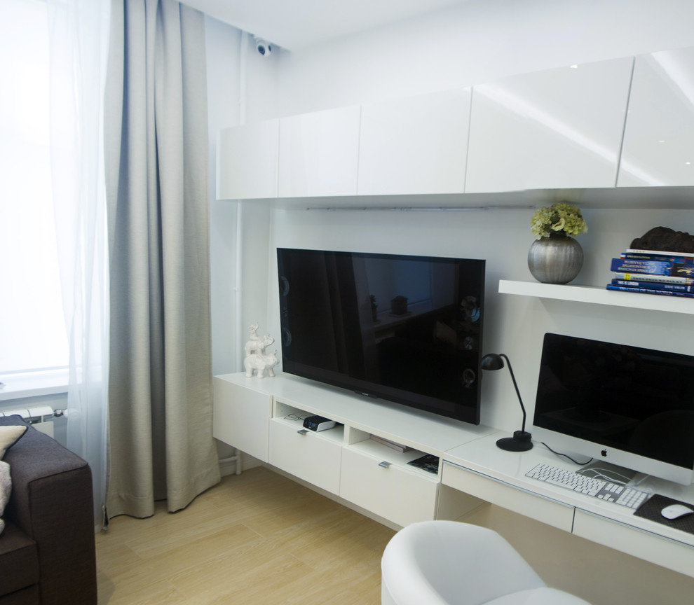 На улице Гастелло