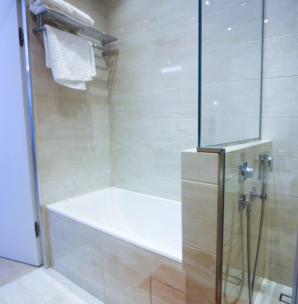 На улице Гастелло