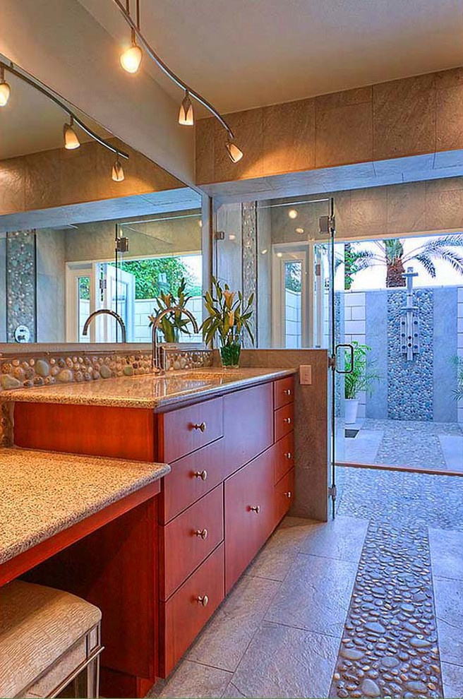 Использование Натуральной  Мозаики Галька на Сетке