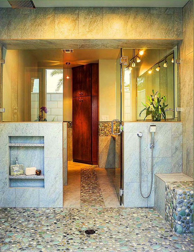 Использование Натуральной  Мозаики Галька на Сетке