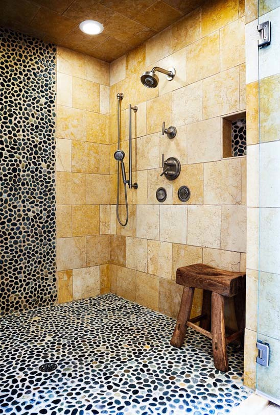 Использование Натуральной  Мозаики Галька на Сетке