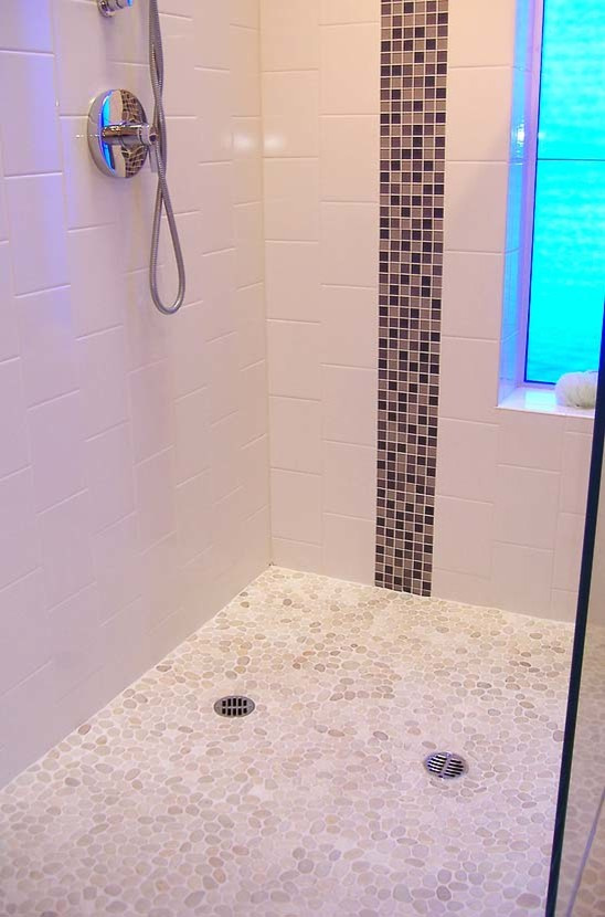 Использование Натуральной  Мозаики Галька на Сетке