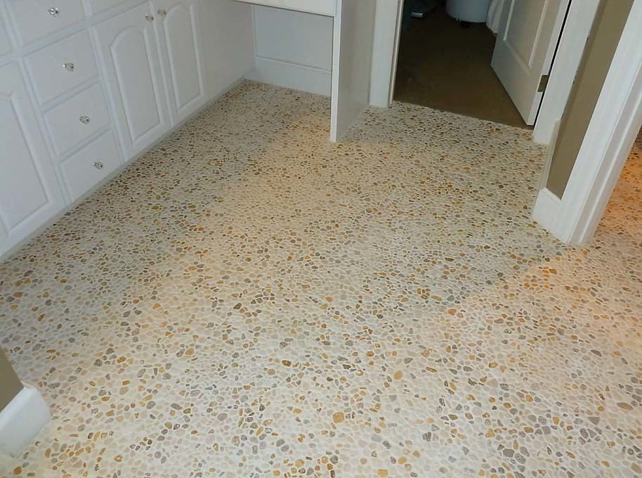 Использование Натуральной  Мозаики Галька на Сетке