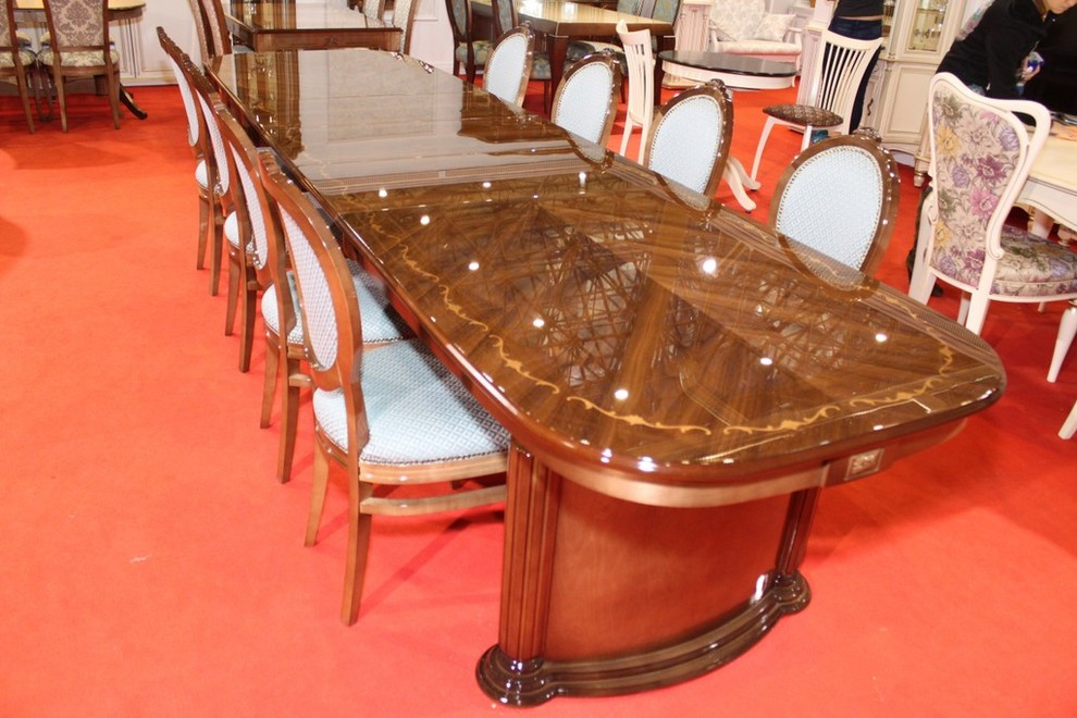 Классическая мебель из массива от фабрики "Юта"