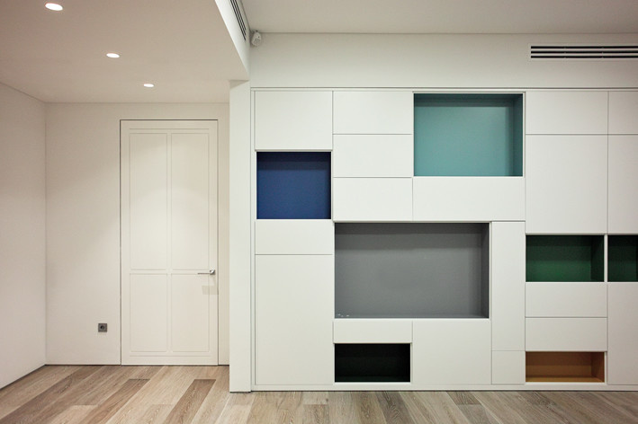 Срисовано с оригинала: Интерьер по мотивам картин Мондриана